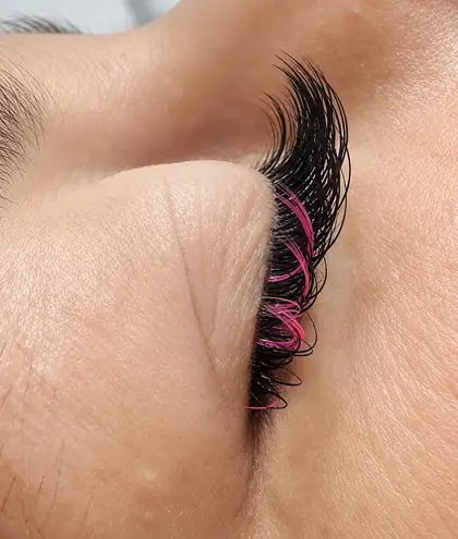Wimpernverlängerung der Nailothek – Bild 1